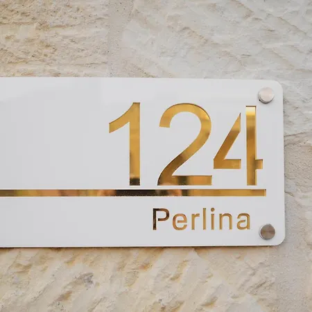 Perlina